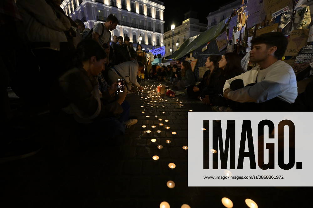 Supporters gather in Madrid for Maricarmen Abascal after her death MADRID, SPAIN - OCTOBER 7: People gather in support of Maricarmen Abascal during a protest at Puerta del Sol in Madrid, Spain on October 7, 2026. The 87-year-old Abascal, who became a symbol of Spain s housing crisis in recent weeks, died in hospital after spending 15 days there following her eviction from her home by police in Madrid on September 23, 2026. Burak Akbulut Anadolu Madrid Spain. Editorial use only. Please get in touch for any other usage.