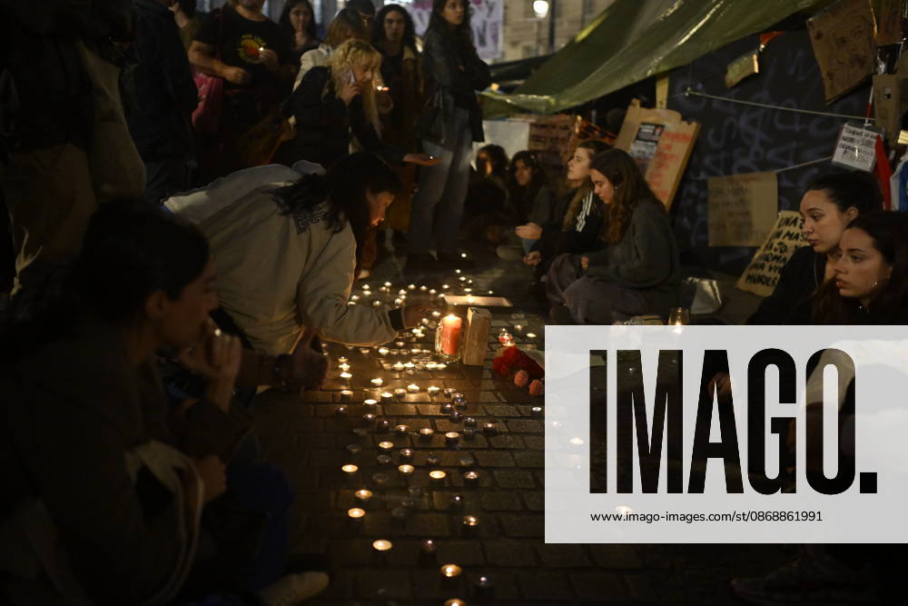 Supporters gather in Madrid for Maricarmen Abascal after her death MADRID, SPAIN - OCTOBER 7: People gather in support of Maricarmen Abascal during a protest at Puerta del Sol in Madrid, Spain on October 7, 2026. The 87-year-old Abascal, who became a symbol of Spain s housing crisis in recent weeks, died in hospital after spending 15 days there following her eviction from her home by police in Madrid on September 23, 2026. Burak Akbulut Anadolu Madrid Spain. Editorial use only. Please get in touch for any other usage.