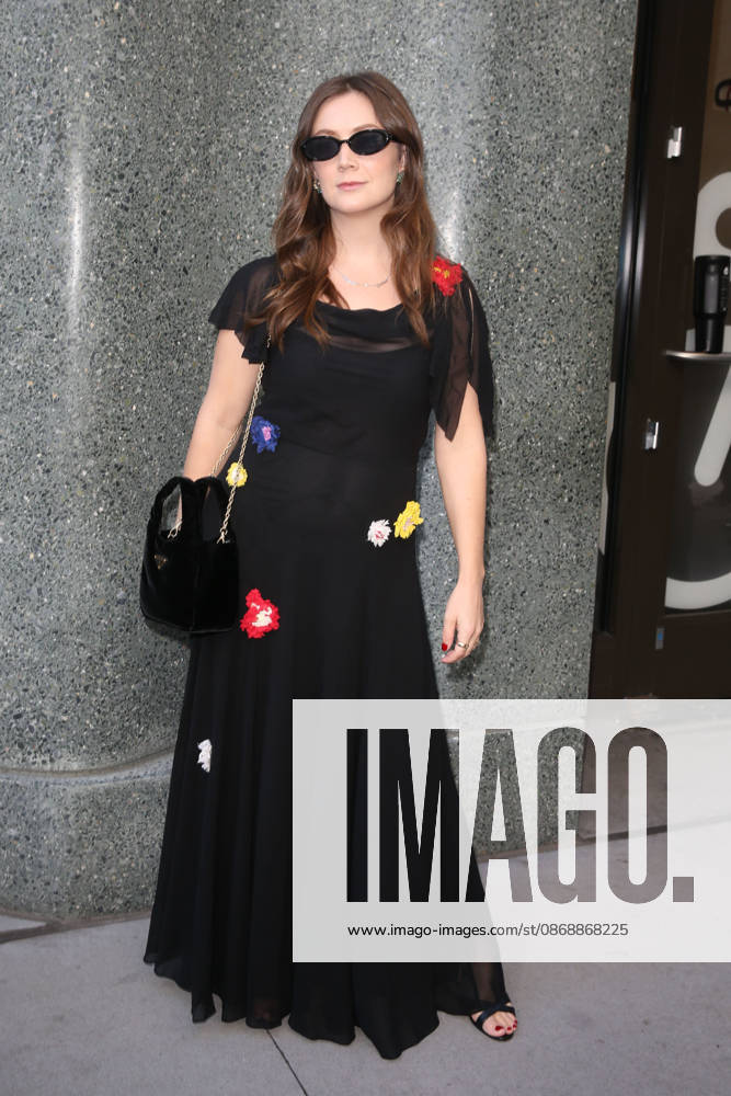 BILLIE LOURD arrives at ABC Studios for Ã¢â‚¬ËœGood Morning AmericaÃ¢ New York USA - ZUMAh16_ 20261007_zaf_h16_034