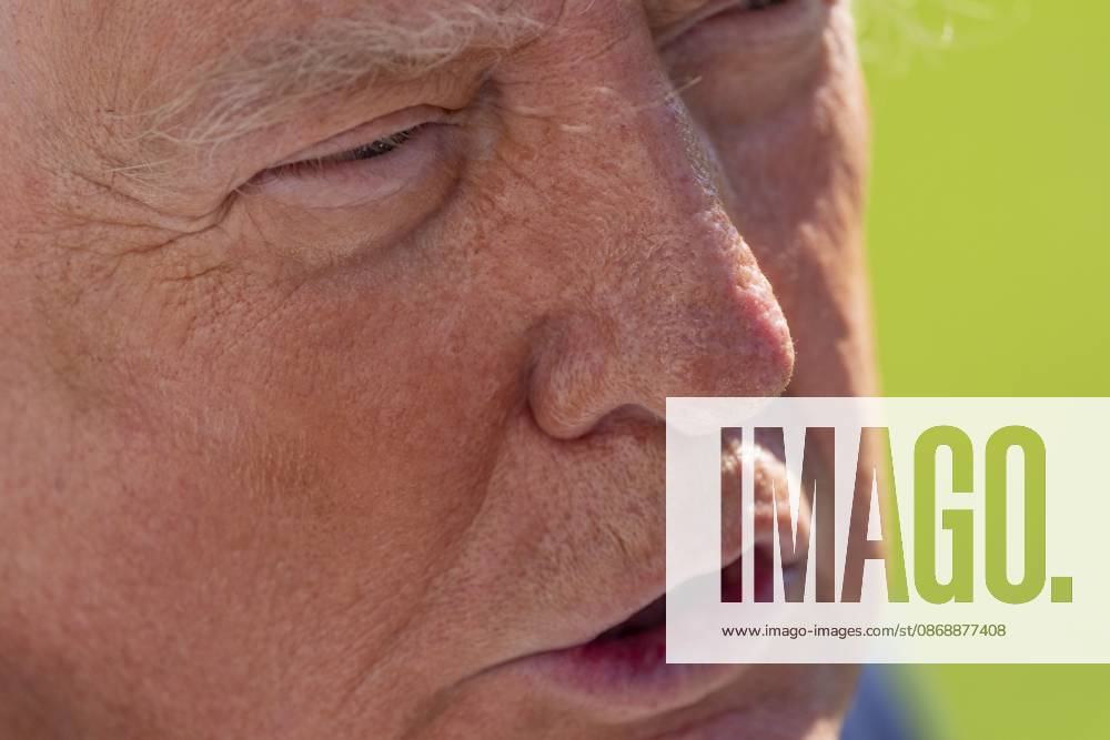Trump Departs White House in Washington, USA - 7 Oct 26 President Donald Trump speaks to the media before departing on Marine One from the South Lawn of the White House. Trump was enroute to a campaign event in San Antonio, Texas. Washington United States