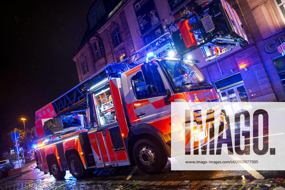 Fire in Movie Theater Triggers Large-Scale Emergency Response On October 8, 2026, a fire broke out in a movie theater at the Cinestar Metropolis in Frankfurt. The Frankfurt Fire Department responded with a large-scale operation, with crews fighting the fire while wearing breathing ap