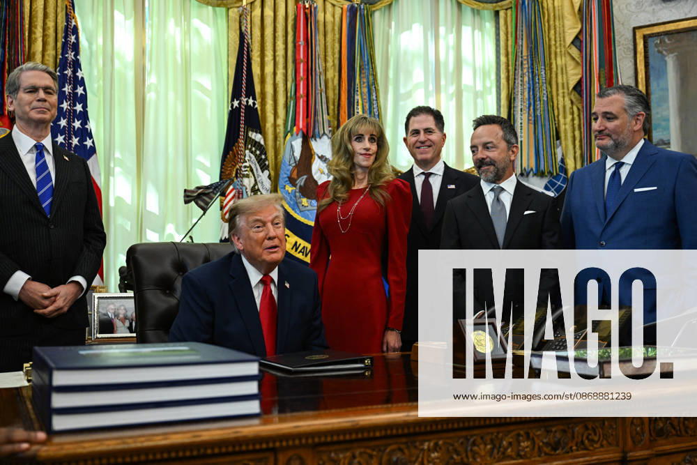 WASHINGTON, DC - OCT. 7: United States President Donald J Trump speaks during an announcement on Trump Accounts in the Oval Office of the White House in Washington, DC, USA, on Wednesday, October 7, 2026. Standing behind the President, from left to right: US Secretary of the Treasury Scott Bessent; Susan Dell, wife of Dell Technologies CEO Michael Dell; Michael S Dell, founder, chairman, and CEO of Dell Technologies; Brad Gerstner, CEO, Altimeter Capital; and United States Senator Ted Cruz (Republican of Texas).