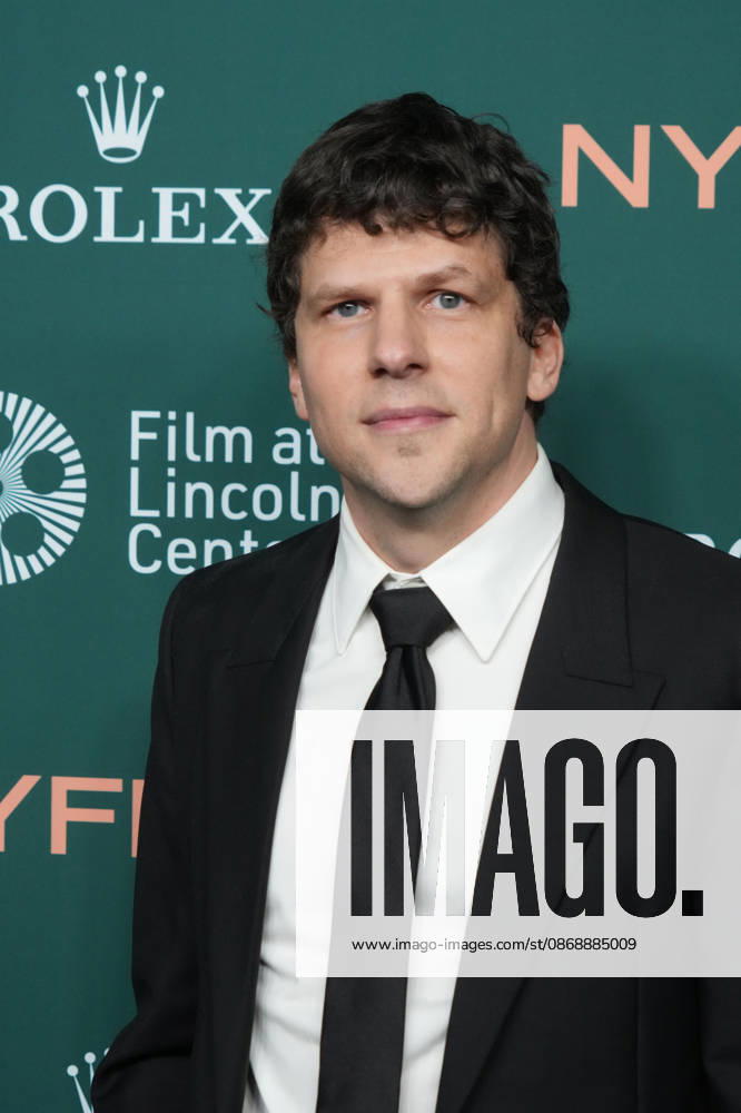 JESSE EISENBERG attends Ã¢â‚¬ËœThe DebutÃ¢â‚¬â ¢ Red Carpet Arrivals at the 64th New York Film Festival,.Alice Tully Hall, Lincoln Center, NYC.October 7, 2026 . The Debut Red Carpet Arrivals At The 64th New York Film Festival,.Alice Tully Hall, Lincoln Center, NYC.October 7, 2026 . New York USA - ZUMAms4_ 20261007_faf_ms4_004