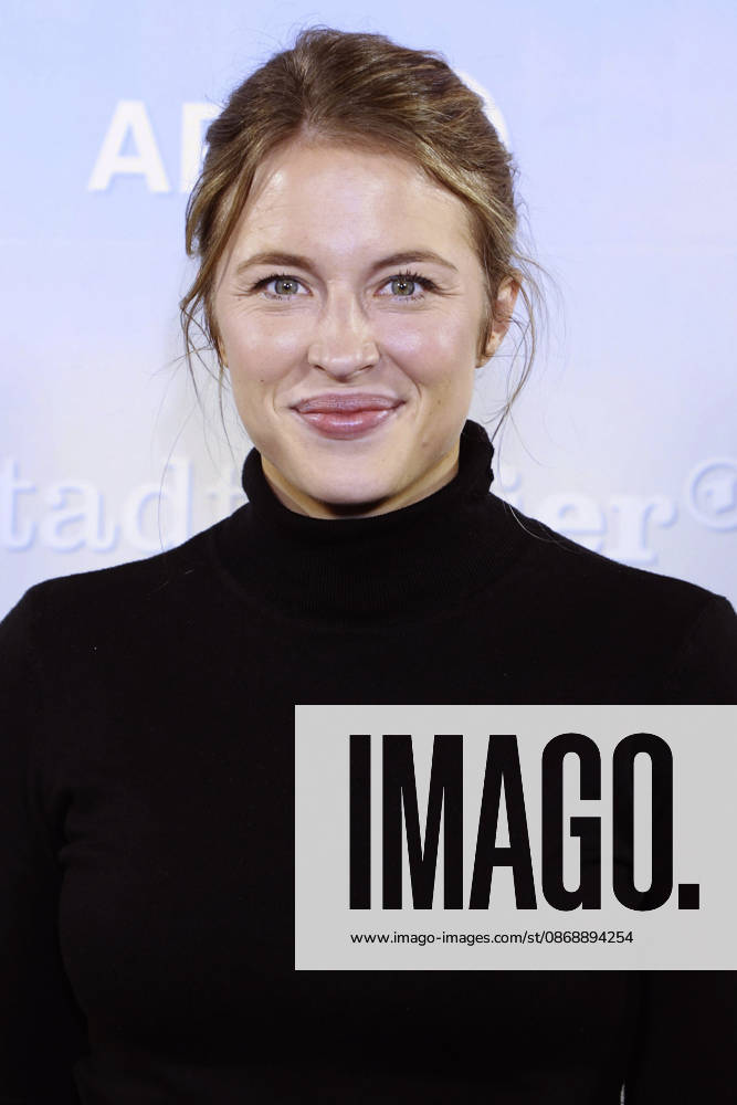 Sinha Melina Gierke at the photo call celebrating the 40th anniversary of the ARD series *Großstadtrevier* at the Astor Film Lounge in Hamburg, October 7, 2026 Foto:xFuturexImagex grossstadtrevier_6008