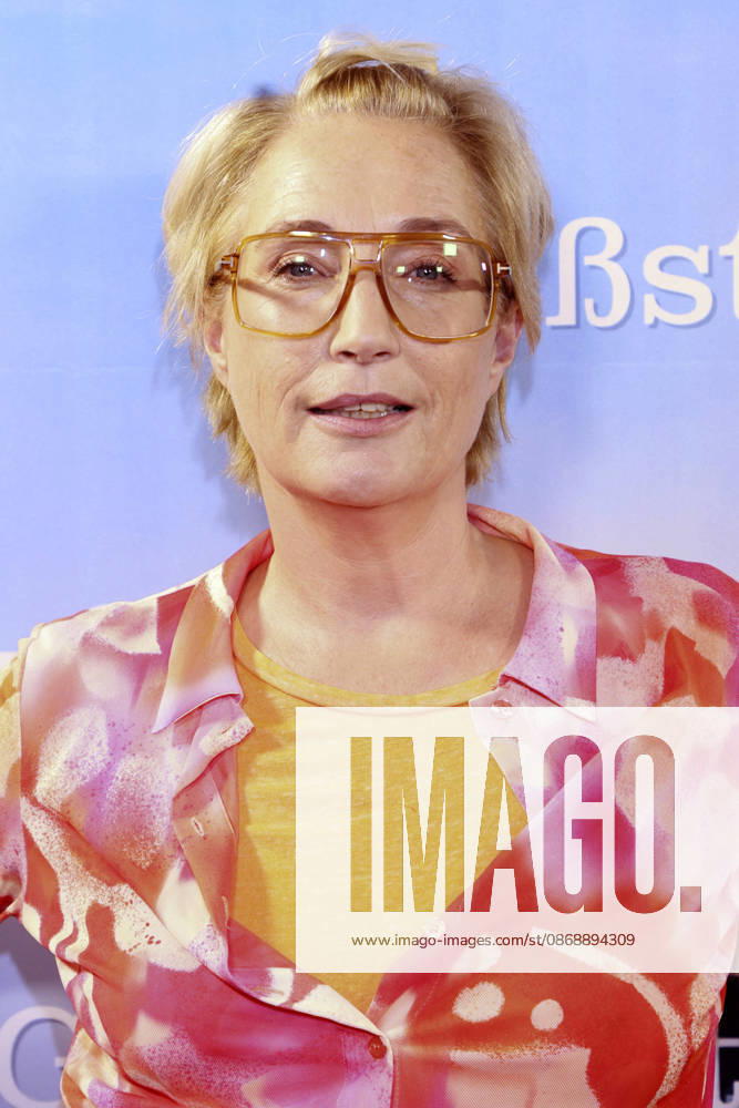 Saskia Fischer at the photo call celebrating the 40th anniversary of the ARD series *Großstadtrevier* at the Astor Film Lounge in Hamburg, October 7, 2026 Foto:xFuturexImagex grossstadtrevier_6015
