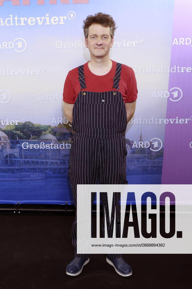 Sven Fricke at the photo call celebrating the 40th anniversary of the ARD series *Großstadtrevier* at the Astor Film Lounge in Hamburg, October 7, 2026 Foto:xFuturexImagex grossstadtrevier_6026