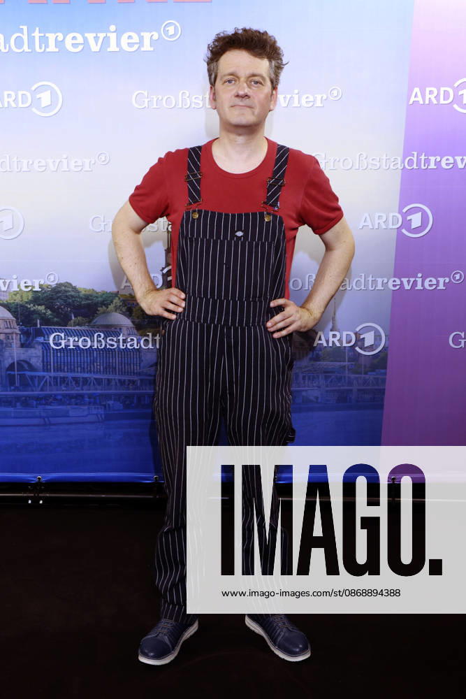 Sven Fricke at the photo call celebrating the 40th anniversary of the ARD series *Großstadtrevier* at the Astor Film Lounge in Hamburg, October 7, 2026 Foto:xFuturexImagex grossstadtrevier_6027