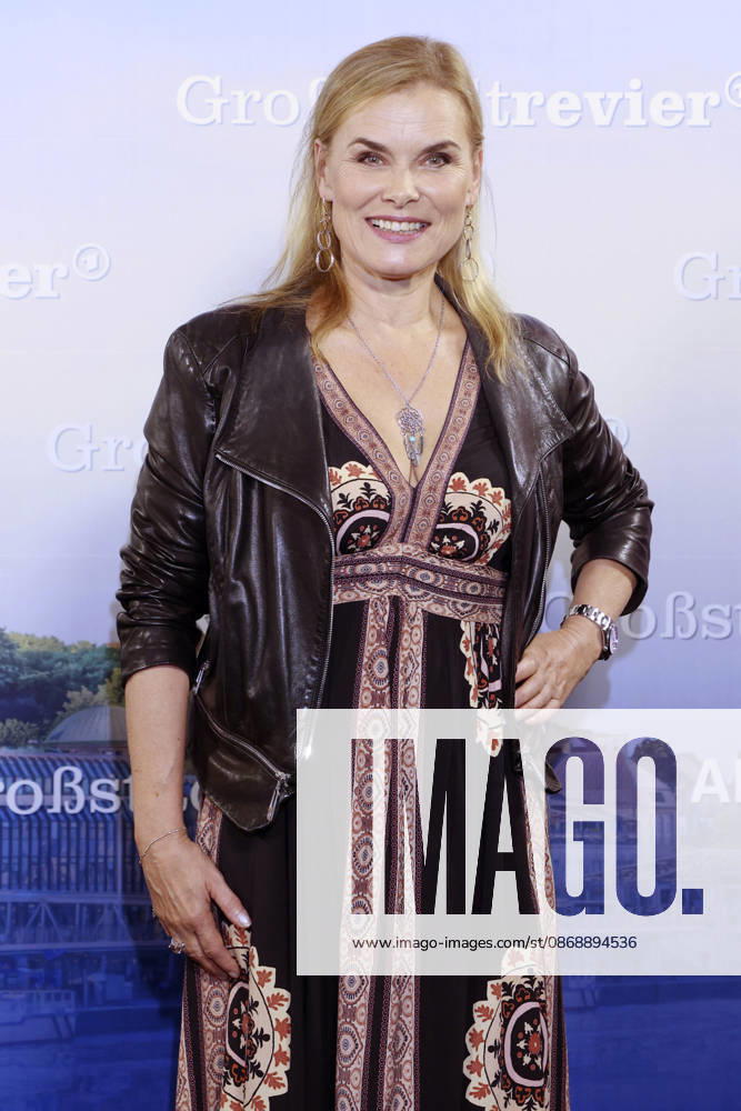 Andrea Lüdke at the photo call celebrating the 40th anniversary of the ARD series *Großstadtrevier* at the Astor Film Lounge in Hamburg, October 7, 2026 Foto:xFuturexImagex grossstadtrevier_6032