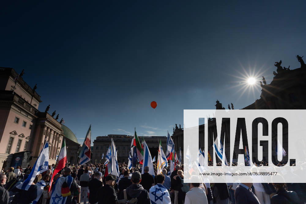 Memorial ceremony at Bebelplatz in Berlin-Mitte, the heart of the German capital. Event marking the 3rd anniversary of the Hamas terrorist attack in Israel on October 7. Never forget. Never be silent. Berlin, Berlin, Germany, Bebelplatz