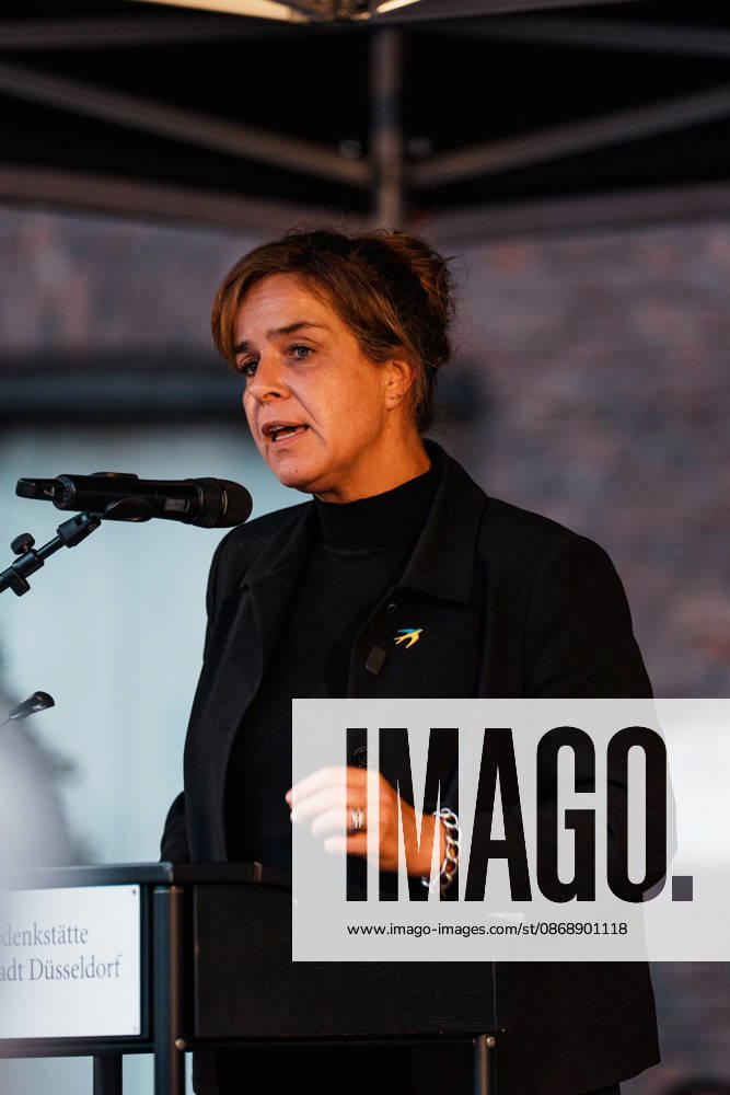 Rally in Düsseldorf marking the anniversary of Hamas’s terrorist attack on Israel on October 7, 2023, and protesting anti-Semitism; speech by Mona Neubaur, Deputy Minister-President of North Rhine-Westphalia, Minister of Economic Affairs, and member of the Green Party