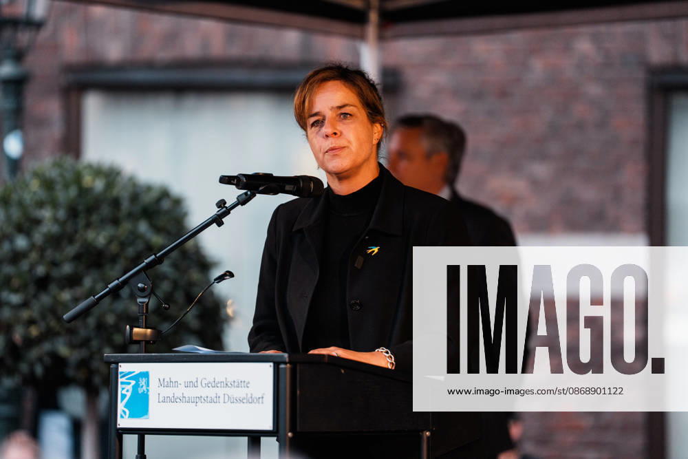 Rally in Düsseldorf marking the anniversary of Hamas’s terrorist attack on Israel on October 7, 2023, and protesting anti-Semitism; speech by Mona Neubaur, Deputy Minister-President of North Rhine-Westphalia, Minister of Economic Affairs, and member of the Green Party
