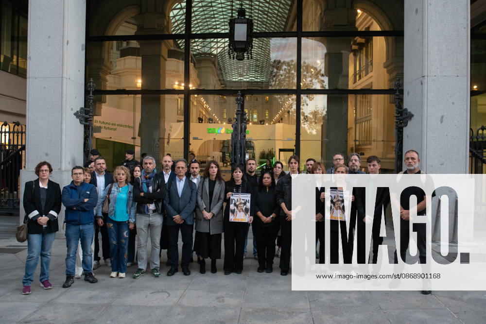 A Minute of Silence for Maricarmen in Front of Madrid City Hall Rita Maestre, the spokesperson for Más Madrid on the City Council, during a minute of silence for Maricarmen Abascal in front of Madrid City Hall on October 8, 2026, in Madrid, Spain. This minute of silence, organized by Más Madrid, took place before the extraordinary plenary session at Cibeles to honor the memory of Maricarmen Abascal, the 87-year-old woman who was evicted from her home, where she had lived for 71 years. OCTOBER 8, 2026 Fernando Sá Madrid, Spain