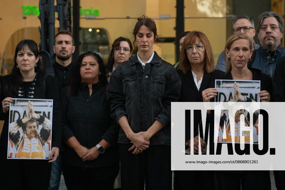 A Minute of Silence for Maricarmen in Front of Madrid City Hall Rita Maestre, the spokesperson for Más Madrid on the City Council, during a minute of silence for Maricarmen Abascal in front of Madrid City Hall on October 8, 2026, in Madrid, Spain. This minute of silence, organized by Más Madrid, took place before the extraordinary plenary session at Cibeles to honor the memory of Maricarmen Abascal, the 87-year-old woman who was evicted from her home, where she had lived for 71 years. OCTOBER 8, 2026 Fernando Sá Madrid, Spain
