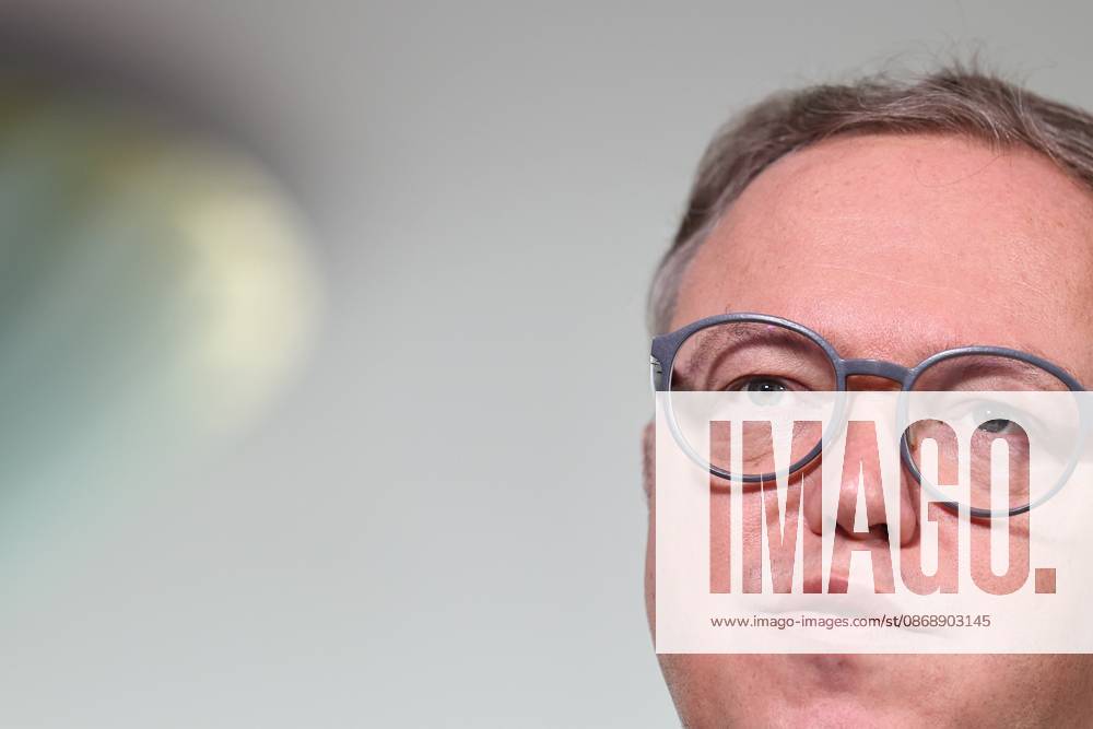 Thuringian State Parliament Statement by Minister-President Mario Voigt (CDU), October 7, 2026, Erfurt, Thuringian State Parliament, Statement by Minister-President Mario Voigt (CDU); he has withdrawn the lawsuit and accepts the revocation of his doctoral degree