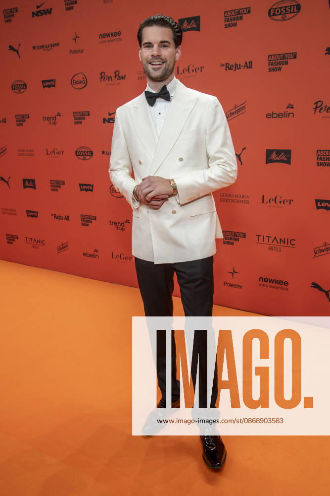 ABB ABOUTYOU Paul Bunne as a guest on the Orange Carpet at the ABOUT YOU Opera Fashion Show at the Admiralspalast on October 7, 2026, in Berlin, Germany
