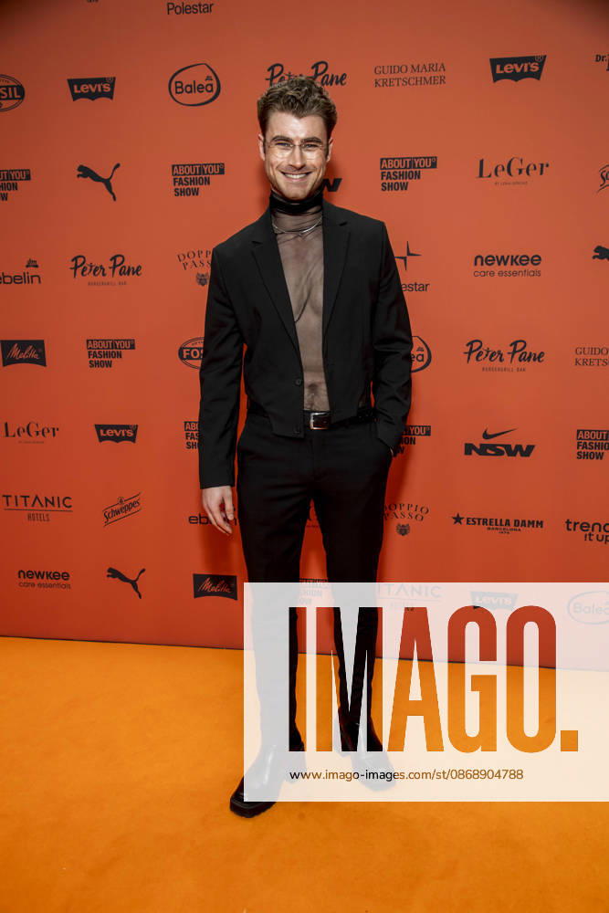 ABB ABOUTYOU s Linus Weber as a guest on the orange carpet at the ABOUT YOU Opera Fashion Show at the Admiralspalast on October 7, 2026, in Berlin, Germany