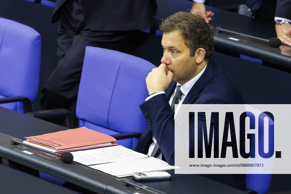 Lars Klingbeil, Federal Minister of Finance, speaks before the Bundestag on income tax reform. Berlin, October 8, 2026. Photographed on behalf of the Federal Ministry of Finance. Berlin, Germany