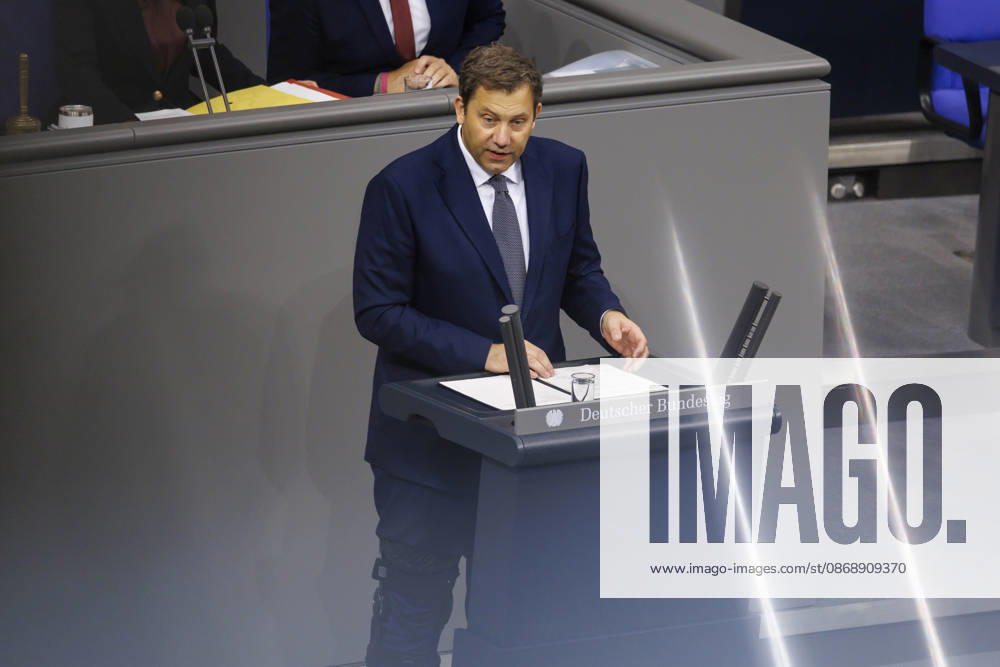 Lars Klingbeil, Federal Minister of Finance, speaks before the Bundestag on income tax reform. Berlin, October 8, 2026. Photographed on behalf of the Federal Ministry of Finance. Berlin, Germany