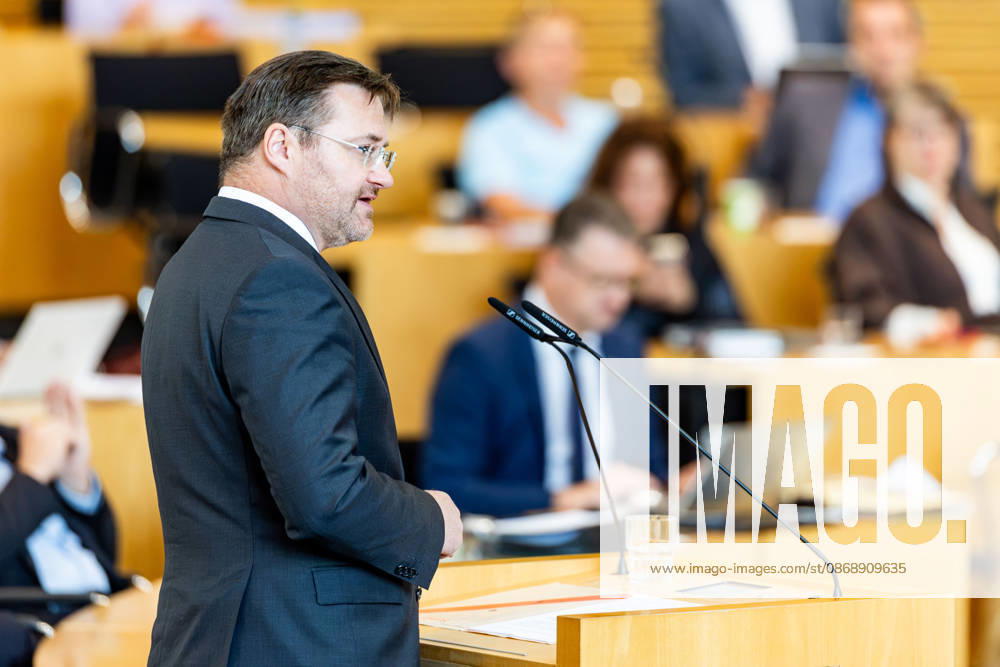 GER, Politics News, 8th Legislative Session, 57th Plenary Session in the Plenary Hall of the Thuringian State Parliament, Stefan Schard (CDU), 99096 Erfurt, Thuringian State Parliament, Thuringia, Germany
