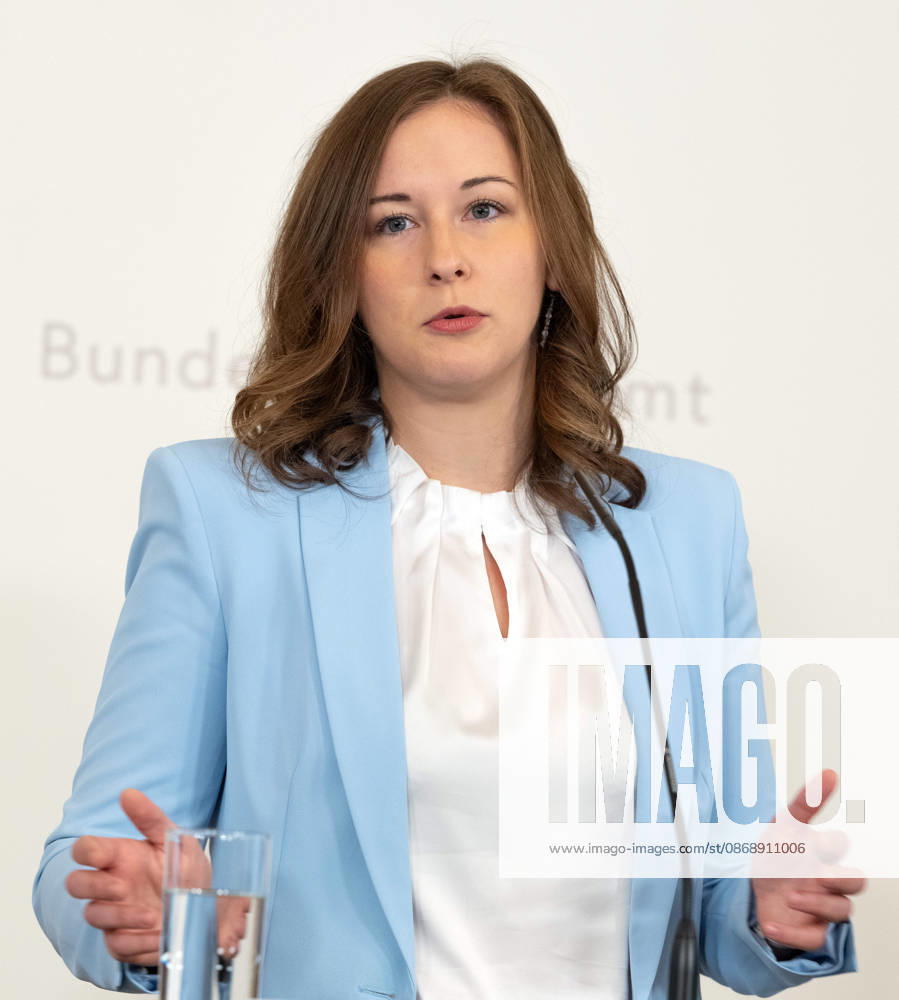 Presentation on Early Childhood Education—Claudia Plakolm (ÖVP), Federal Minister for Europe, Integration, and Family at the Federal Chancellery, on October 8, 2026, during the presentation of the 2025–26 Early Childhood Education Monitoring Report by Statistics Austria at the Federal Chancellery in Vienna, Vienna, Austria