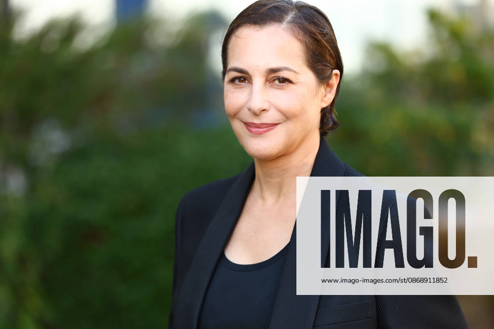 AMIRA CASAR during Jury photocall of the 37th Dinard British and Irish Film Festival in Dinard, France. Dinard France - ZUMAc179 20261008_zep_c179_007
