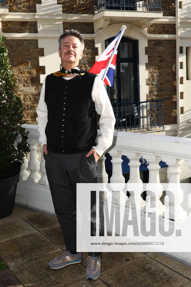 THIBAULT DE MONTALEMBERT during Jury photocall of the 37th Dinard British and Irish Film Festival in Dinard, France. Dinard France - ZUMAc179 20261008_zep_c179_014