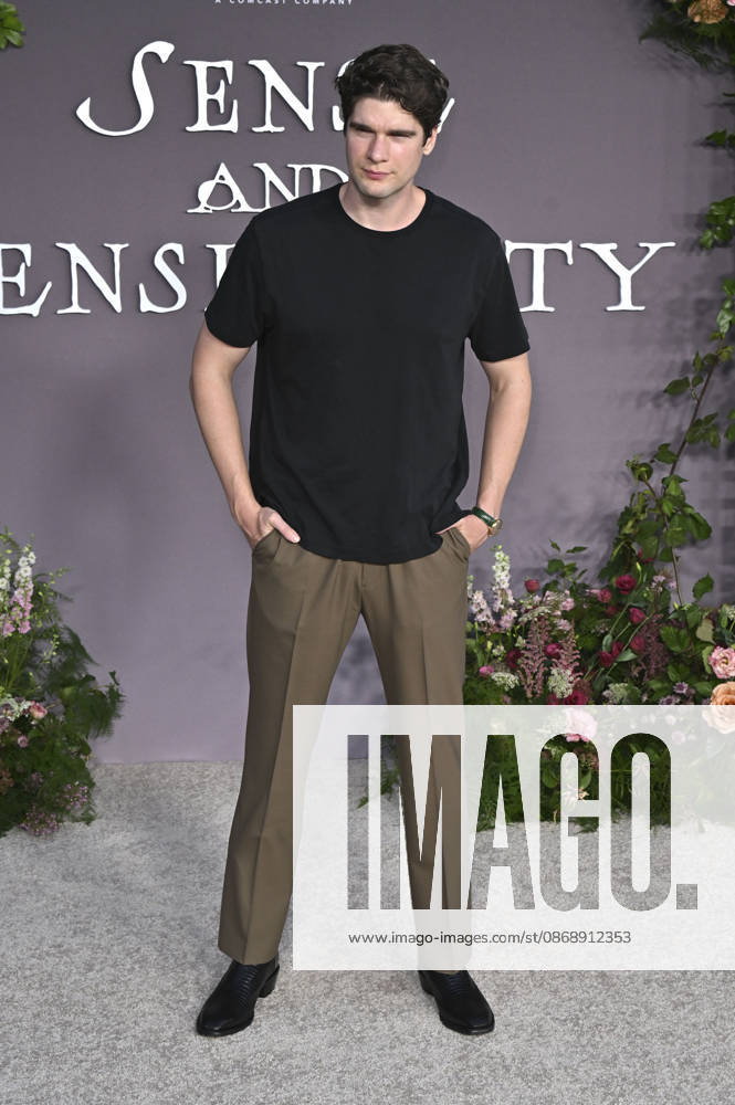 Spencer House at the premiere of the movie *Sense and Sensibility* at the United Theater in Los Angeles, October 7, 2026 Foto:xD.xStarbuckx xFuturexImagex sensuality_6041
