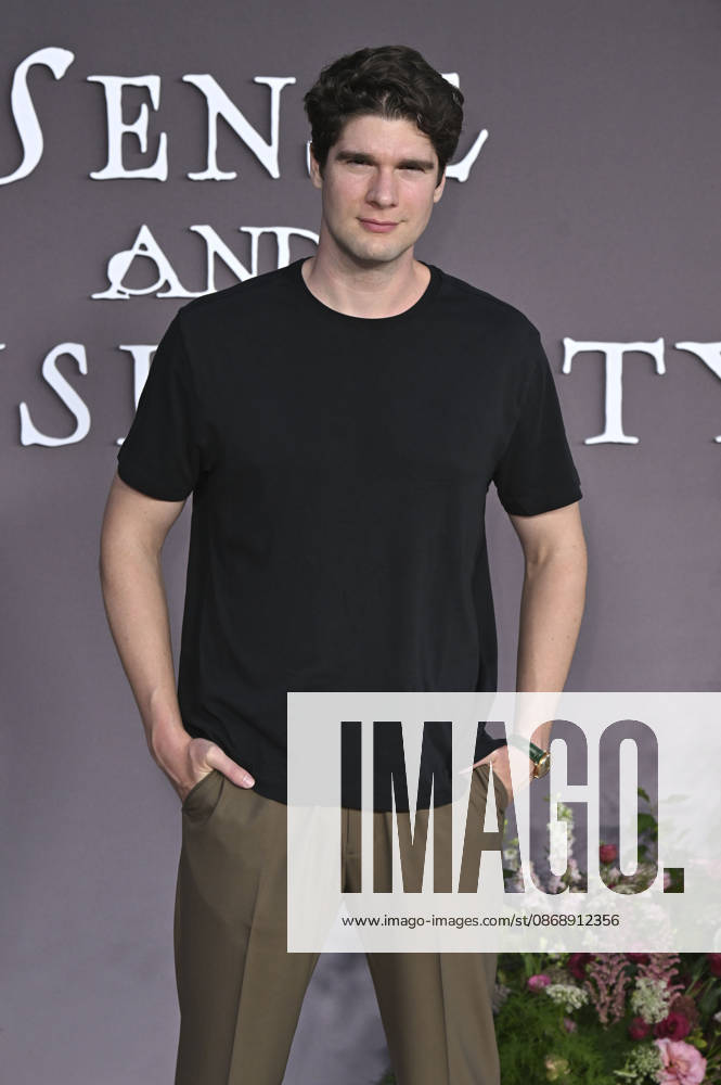 Spencer House at the premiere of the movie *Sense and Sensibility* at the United Theater in Los Angeles, October 7, 2026 Foto:xD.xStarbuckx xFuturexImagex sensuality_6042