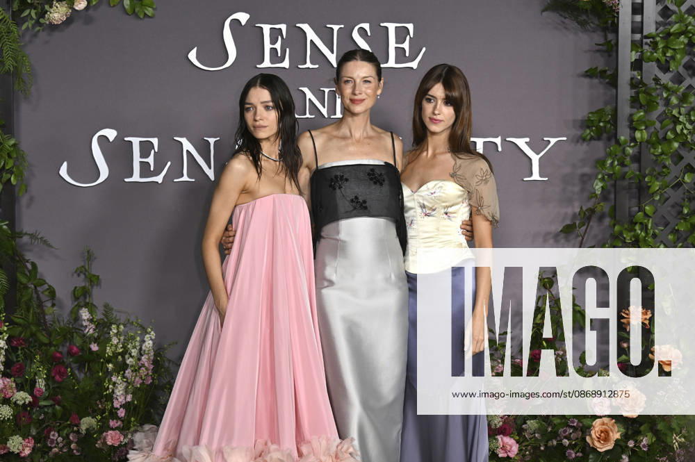 Esme Creed Miles, Caitriona Balfe, and Daisy Edgar Jones at the premiere of the film *Sense and Sensibility* at the United Theater in Los Angeles, October 7, 2026 Foto:xD.xStarbuckx xFuturexImagex sensuality_6122