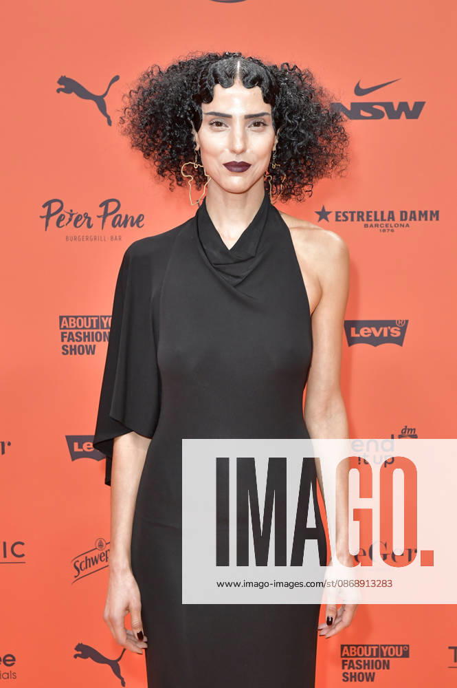 Zoe Helali at the About You Opera 2026 at the Admiralspalast in Berlin, October 7, 2026 Foto:xM.xBehrensx xFuturexImagex about_you_6006