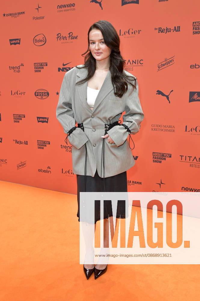 Nele Ludowig at the About You Opera 2026 at the Admiralspalast in Berlin, October 7, 2026 Foto:xM.xBehrensx xFuturexImagex about_you_6066
