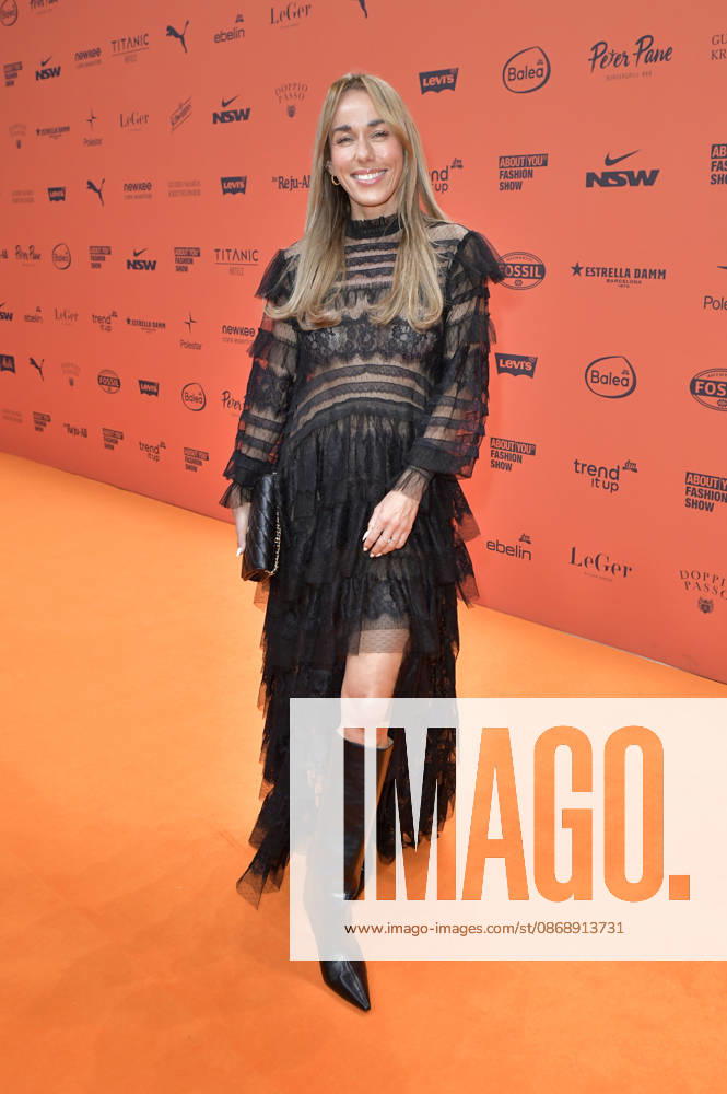 Annemarie Carpendale at the About You Opera 2026 at the Admiralspalast in Berlin, October 7, 2026 Foto:xM.xBehrensx xFuturexImagex about_you_6080