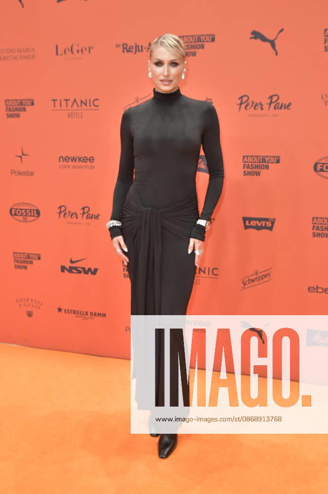 Lena Gercke at the About You Opera 2026 at the Admiralspalast in Berlin, October 7, 2026 Foto:xM.xBehrensx xFuturexImagex about_you_6101