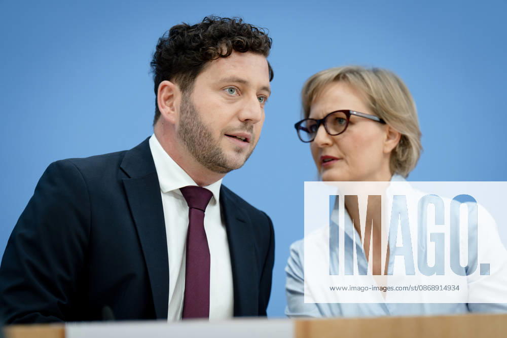 BPK, Alliance 90 The Greens, Franziska Brantner, Felix Banaszak Berlin, BPK, Presentation of the Main Resolution Our Plan for Germany, Franziska Brantner, Federal Chair, Felix Banaszak, Federal Chair, Alliance 90 The Greens Berlin Berlin GER