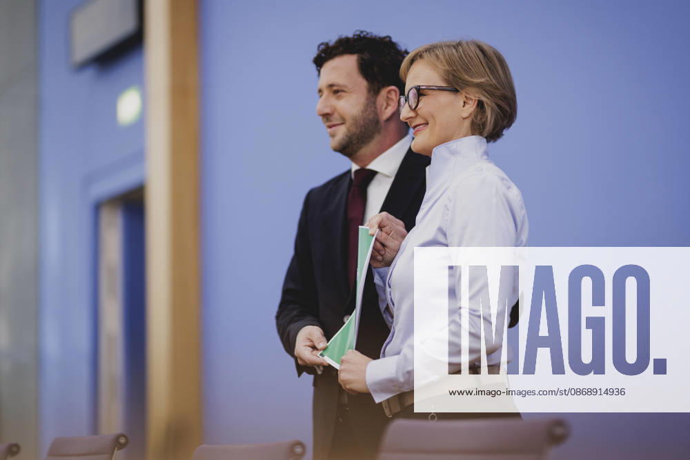 R L Franziska Brantner, co-chair of Alliance 90 The Greens, and Felix Banaszak, co-chair of Alliance 90 The Greens, photographed during the press conference to present the flagship proposal Our Plan for Germany, Berlin, October 8, 2026, Berlin, Germany
