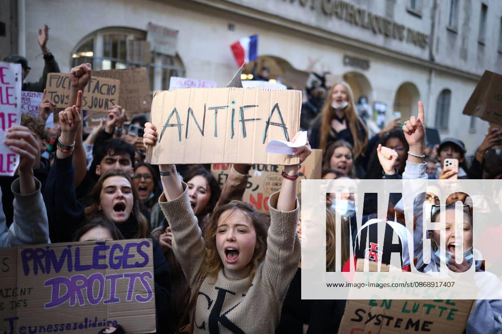 Catholic Institute of Paris Blockade - Paris Students blocking campus of Catholic Institute of Paris ( Institut Catholique de Paris ) in Paris, on October 8, 2026 as they continue their protest to demand the hiring of substitute teachers, increased resources, and decent learning conditions. Photo by Raphael Lafargue ABACAPRESS.COM Paris Ile-de-France France