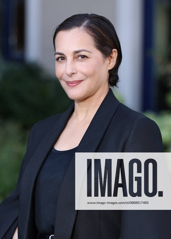 Amira Casar Jury photocall at the 37th edition of the Dinard British Film Festival on October 8, 2026 Denis Guignebourg Bestimage Jury photocall at the 37th edition of the Dinard British Film Festival on October 8, 2026 Dinard, France