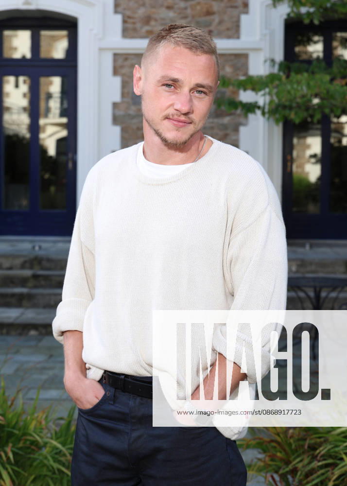 Ben Hardy Jury photocall at the 37th edition of the Dinard British Film Festival on October 8, 2026 Denis Guignebourg Bestimage Jury photocall at the 37th edition of the Dinard British Film Festival on October 8, 2026 Dinard, France