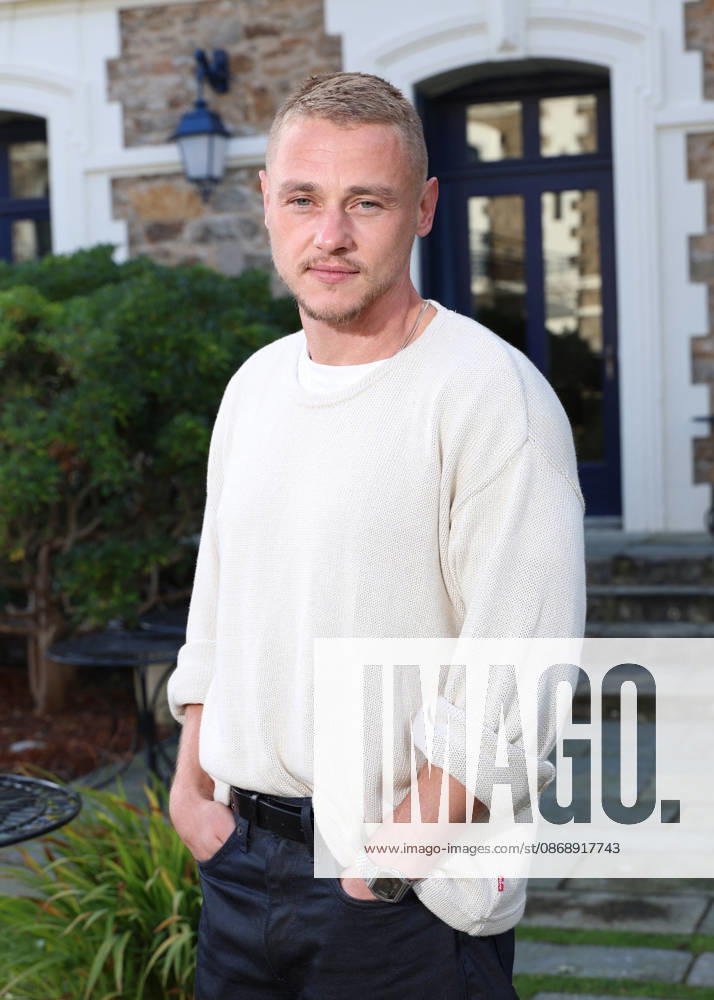Ben Hardy Jury photocall at the 37th edition of the Dinard British Film Festival on October 8, 2026 Denis Guignebourg Bestimage Jury photocall at the 37th edition of the Dinard British Film Festival on October 8, 2026 Dinard, France