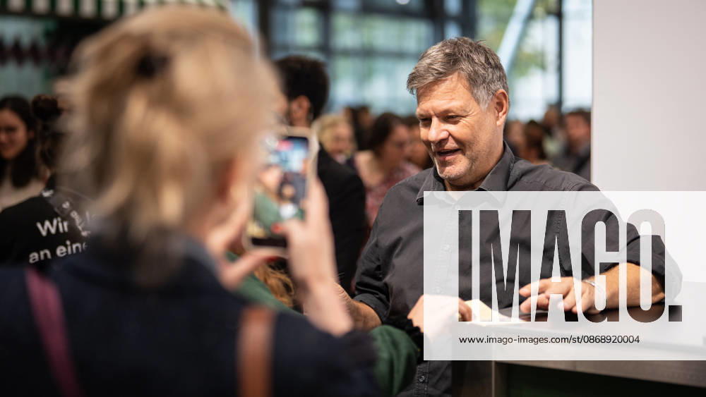Former Federal Minister of Economics Robert Habeck will present and sign copies of his new book, *Arctic Meltdown: Rethinking the World*, at the book fair, at the Thalia Bookstore booth. Impressions from the 2026 Frankfurt Book Fair, Frankfurt, Hesse, Germany. Fair