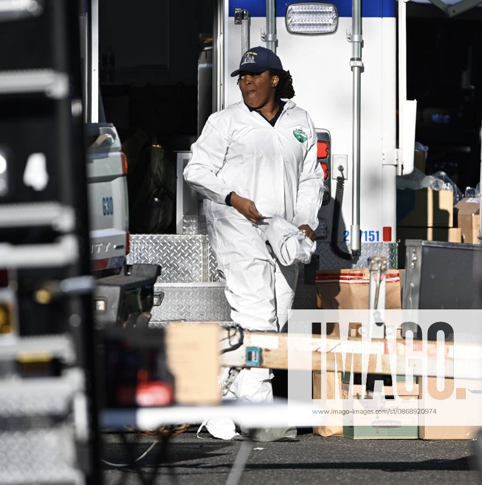 FBI agents seize evidence from the home of Eugene Horsch on West Chew Avenue in Philadelphia, Pennsylvania, United States, on October 7, 2026. Several evidence boxes and bags are visible, including one labeled drain trap and liquid contents. Authorities are investigating the property after linking it to at least seven missing women. Eugene Horsch is the son of the late Raymond R.C. Horsch. Philadelphia USA - ZUMAs197 20261007_aaa_s197_637