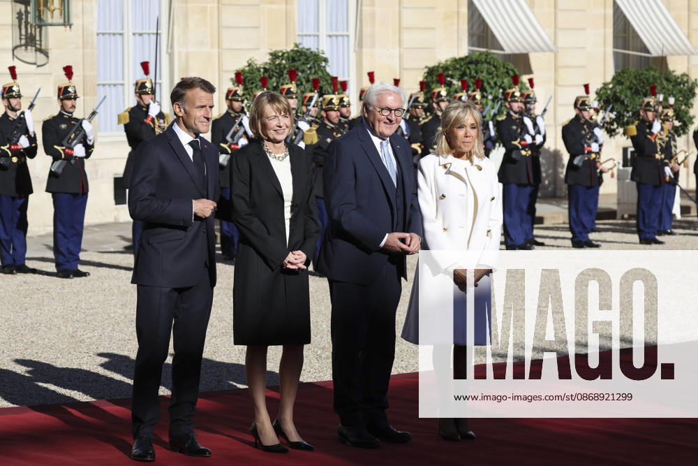 Accueil de Frank-Walter Steinmeier, PrÃ sident de la RÃ publique fÃ dÃ rale d Allemagne et de Elke Budenbender par Emmanuel Macron, PrÃ sident de la RÃ publique et Brigitte Macron ce jeudi 8 octobre au palais de lElysÃ e