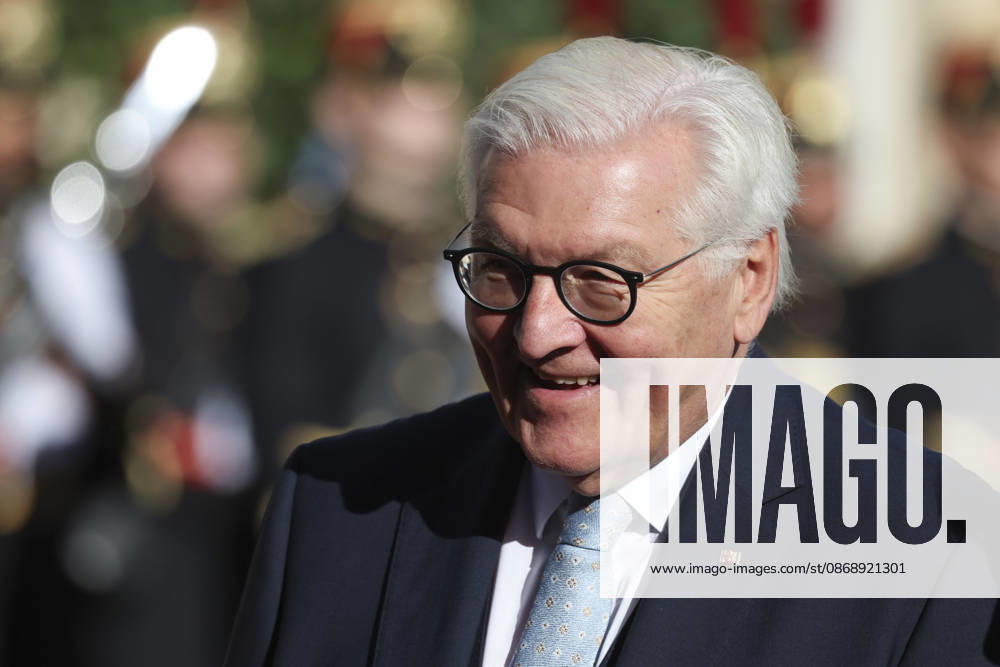 Accueil de Frank-Walter Steinmeier, Prà sident de la Rà publique fà dà rale d Allemagne et de Elke Budenbender par Emmanuel Macron, Prà sident de la Rà publique et Brigitte Macron ce jeudi 8 octobre au palais de lElysà e