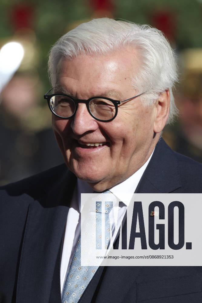 Accueil de Frank-Walter Steinmeier, Prà sident de la Rà publique fà dà rale d Allemagne et de Elke Budenbender par Emmanuel Macron, Prà sident de la Rà publique et Brigitte Macron ce jeudi 8 octobre au palais de lElysà e