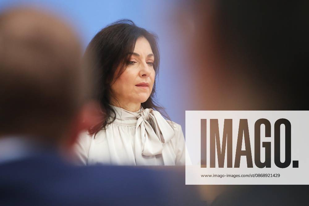 Federal Press Conference: Presentation of the Federal Government s Annual Economic Forecast Federal Minister of Economy and Energy Katherina Reiche (CDU)