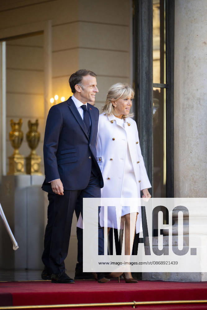 French President Macron Welcomes Germany s President Steinmeier - Paris French President Emmanuel Macron and his wife Brigitte Macron welcomes Germany s President and his wife at the Elysee Palace in Paris on October 8, 2026. Photo by Eliot Blondet ABACAPRESS.COM Paris France France