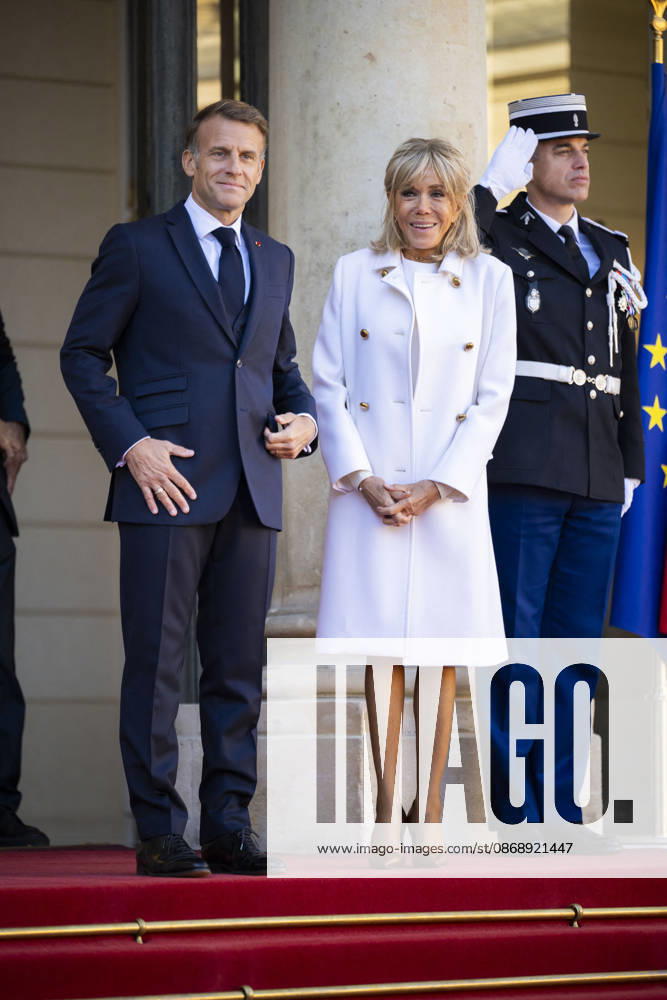 French President Macron Welcomes Germany s President Steinmeier - Paris French President Emmanuel Macron and his wife Brigitte Macron welcomes Germany s President and his wife at the Elysee Palace in Paris on October 8, 2026. Photo by Eliot Blondet ABACAPRESS.COM Paris France France