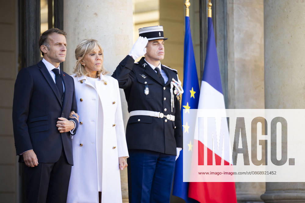 French President Macron Welcomes Germany s President Steinmeier - Paris French President Emmanuel Macron and his wife Brigitte Macron welcomes Germany s President and his wife at the Elysee Palace in Paris on October 8, 2026. Photo by Eliot Blondet ABACAPRESS.COM Paris France France