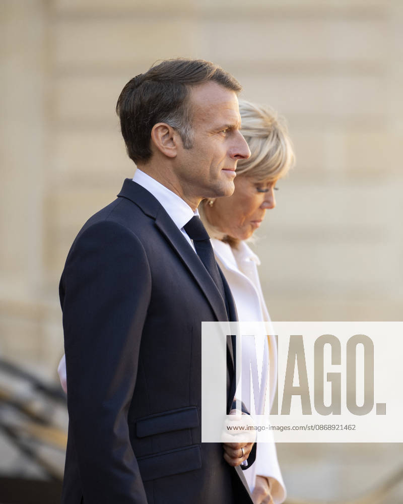 French President Macron Welcomes Germany s President Steinmeier - Paris French President Emmanuel Macron and his wife Brigitte Macron welcomes Germany s President and his wife at the Elysee Palace in Paris on October 8, 2026. Photo by Eliot Blondet ABACAPRESS.COM Paris France France