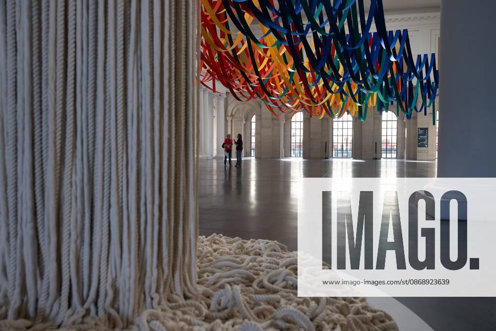 Exhibition Au dela by Sheila Hicks PHOTOPQR VOIX DU NORD FLORENT MOREAU October 8, 2026 LILLE October 8, 2026 The exhibition Au dela by artist Sheila Hicks, is on view at the Palais des Beaux-Arts PHOTO FLORENT MOREAU LA VOIX DU NORD LILLE, FRANCE, OCTOBER 8, 2026 Sheila Hicks – Beyond exhibition at the Palais des Beaux Arts in Lille The internationally renowned American artist presents a new installation in the museum’s atrium, exploring textile fiber through monumental works created especially for the space HAUTS-DE-FRANCE France